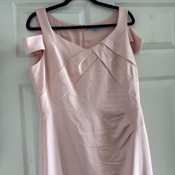 Blush dress - Picture 2 of 4